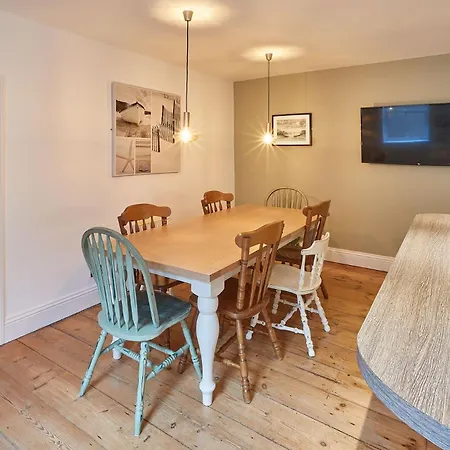 Sanders House * Whitby